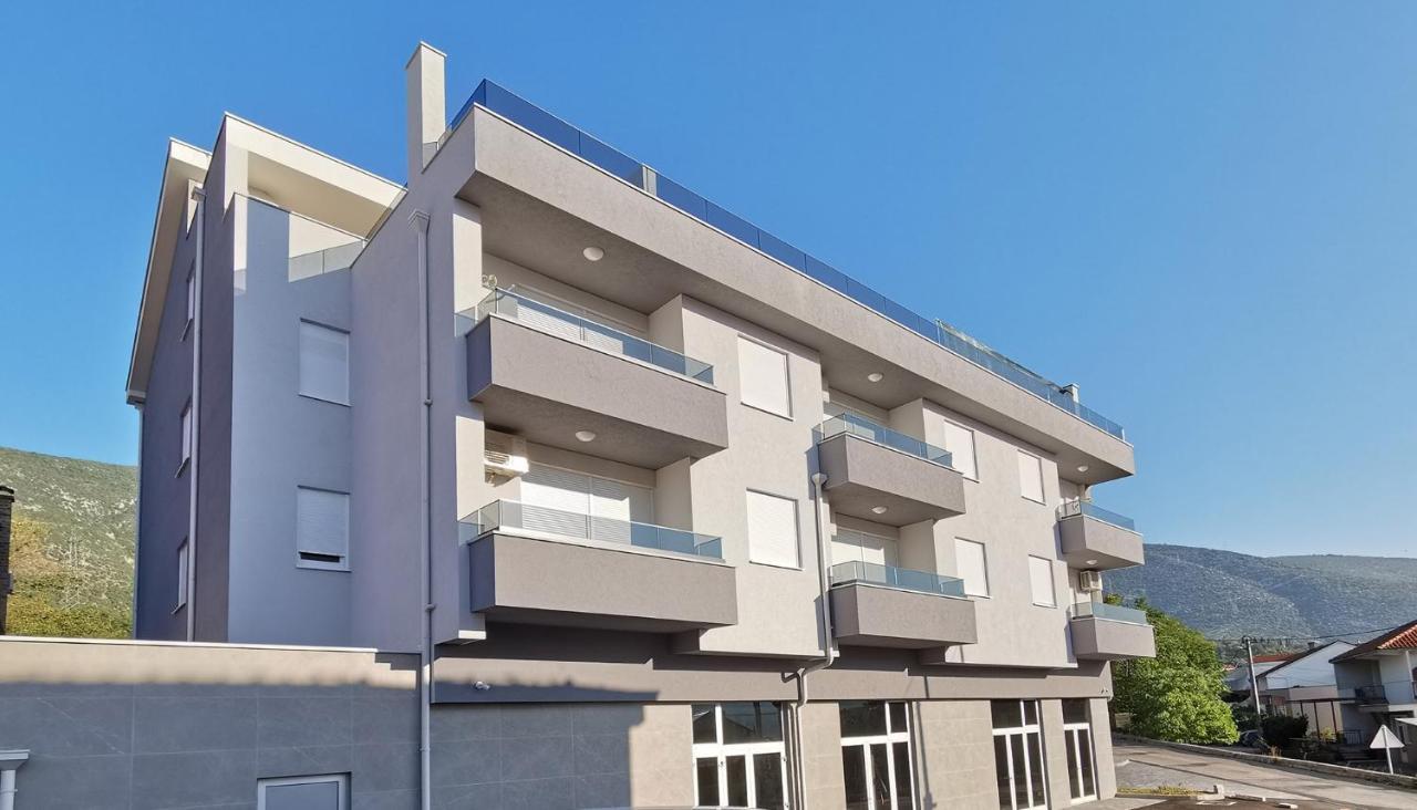 Apartments Elena 莫斯塔尔 外观 照片